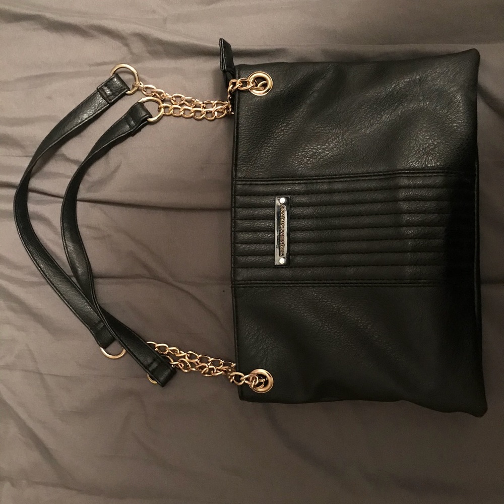 Black purse with multiple inside pockets